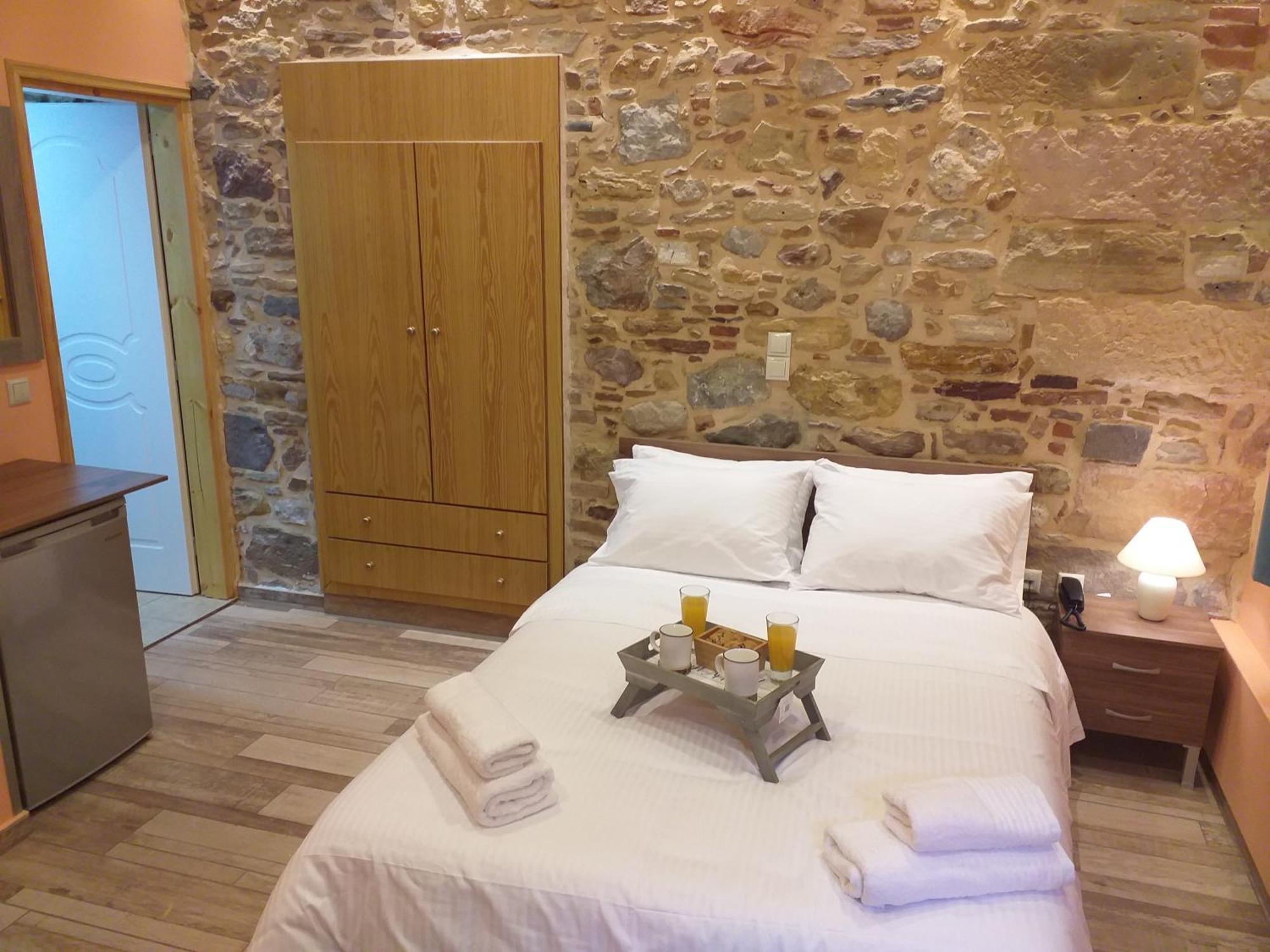 Cityzen Rooms Chios Exteriör bild