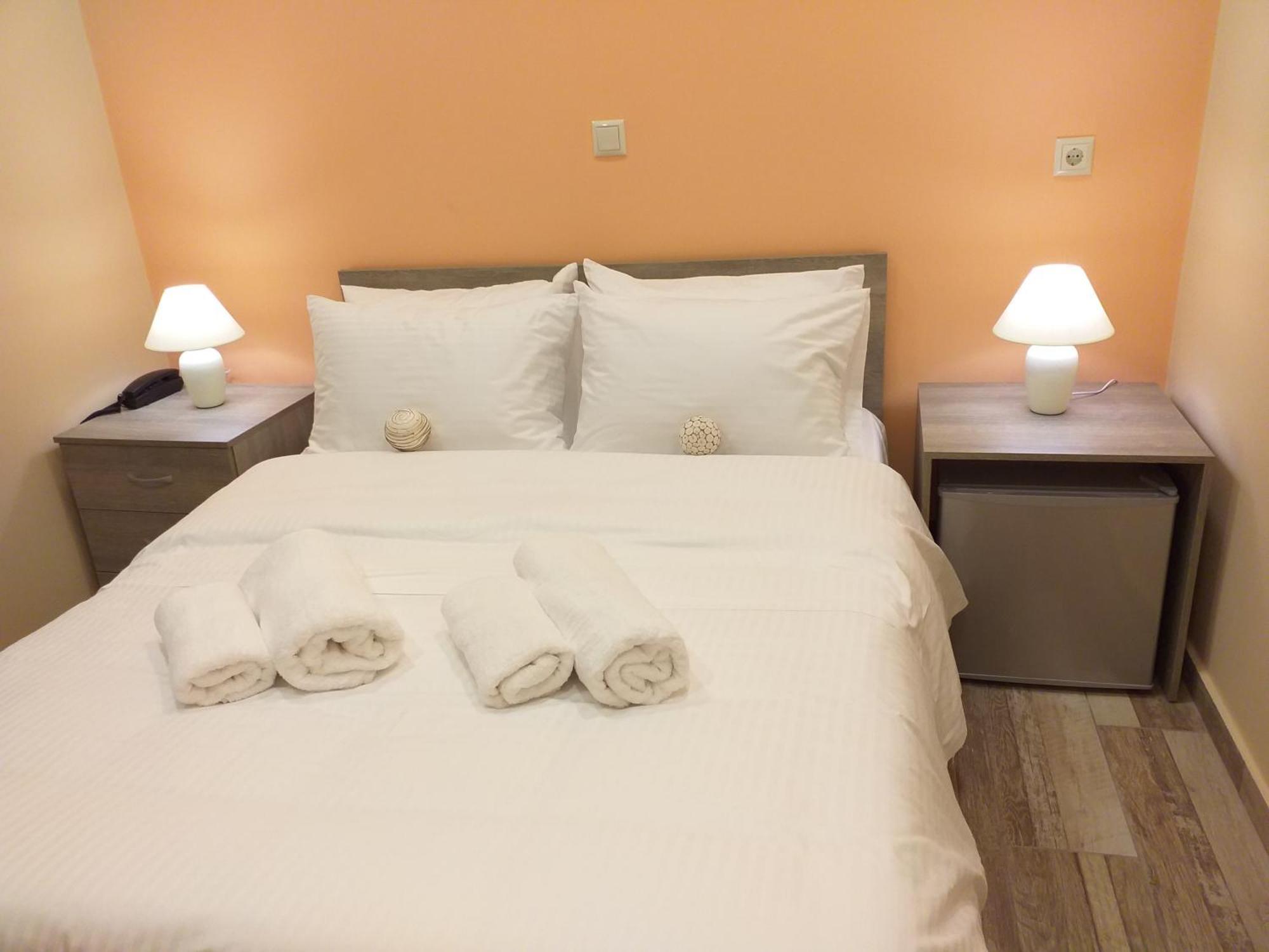 Cityzen Rooms Chios Exteriör bild