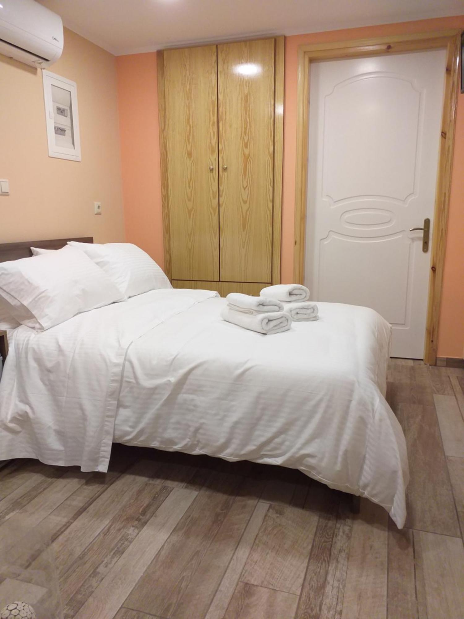 Cityzen Rooms Chios Exteriör bild